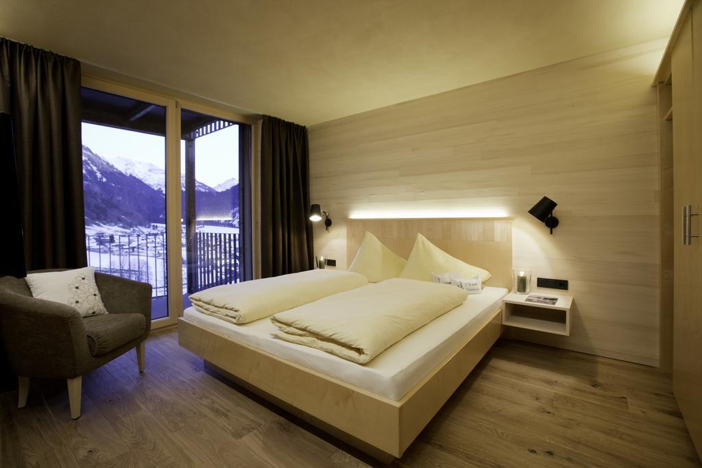N Apartments Hotel Schoppernau Rom bilde