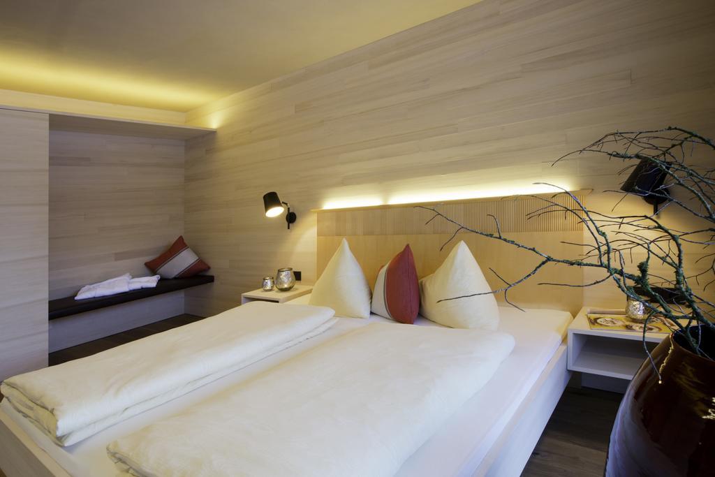 N Apartments Hotel Schoppernau Rom bilde